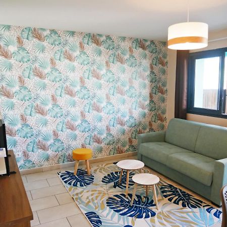 Tropical Suites Сен-П'єр Екстер'єр фото