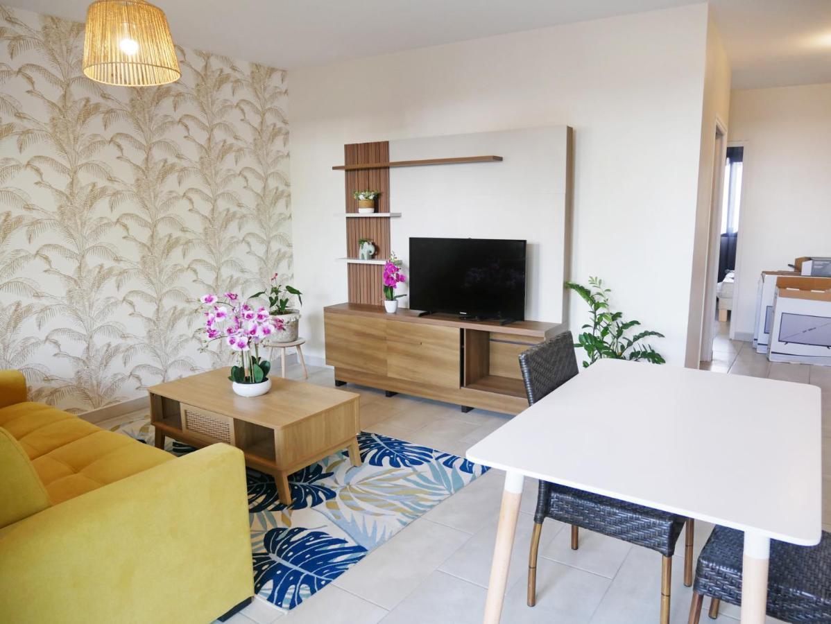 Tropical Suites Сен-П'єр Екстер'єр фото