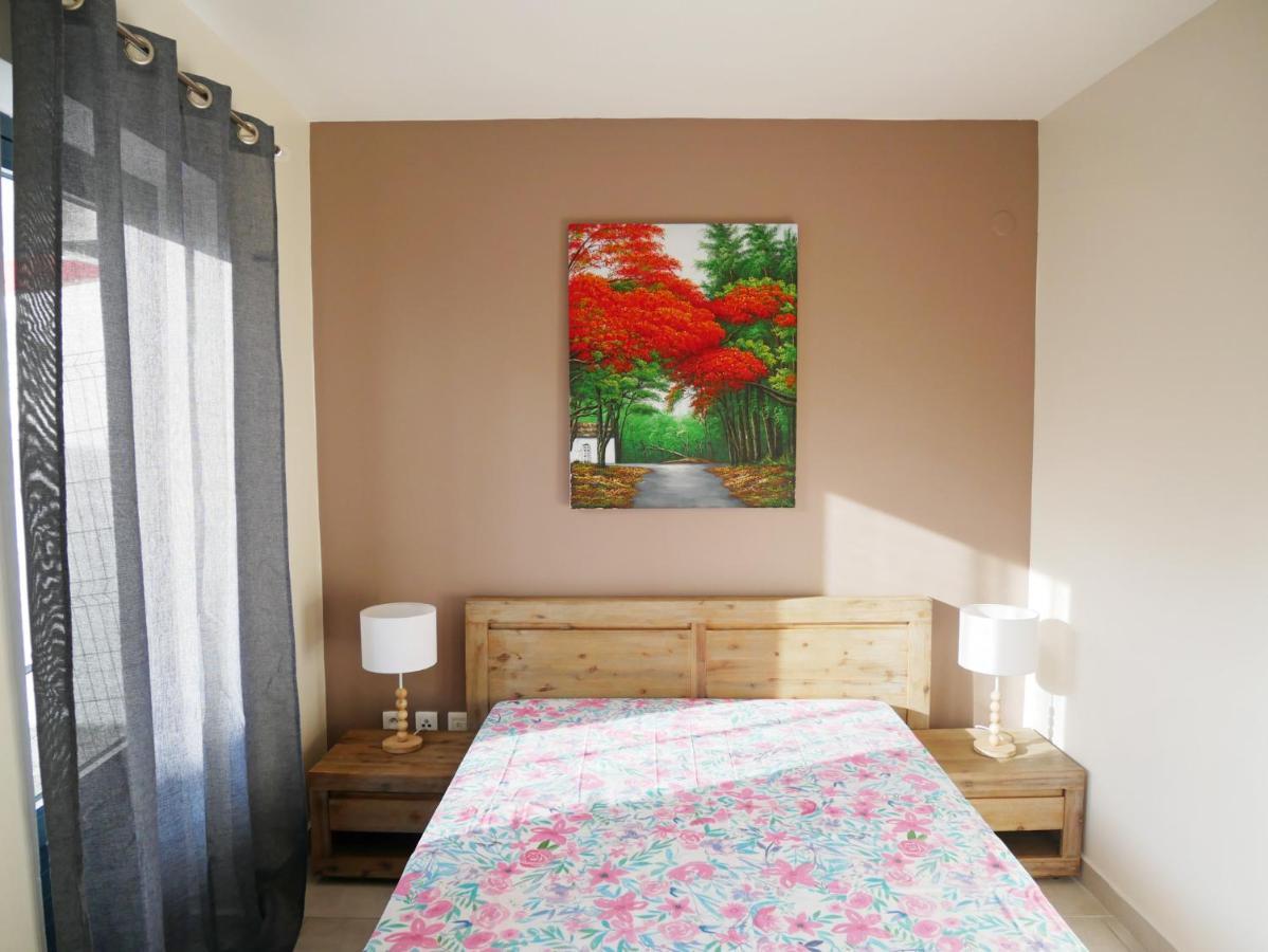 Tropical Suites Сен-П'єр Екстер'єр фото