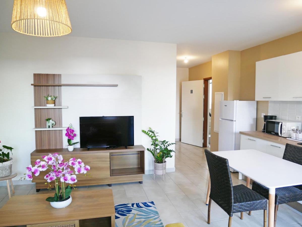 Tropical Suites Сен-П'єр Екстер'єр фото